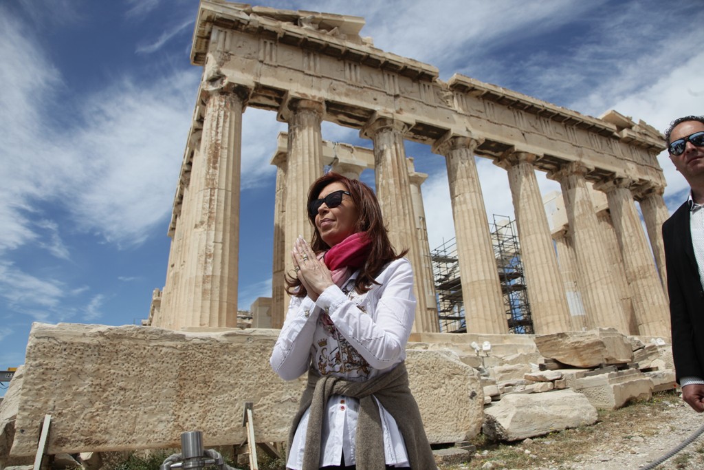 Στην Ακρόπολη η Κριστίνα Κίρχνερ (Photos) - Media