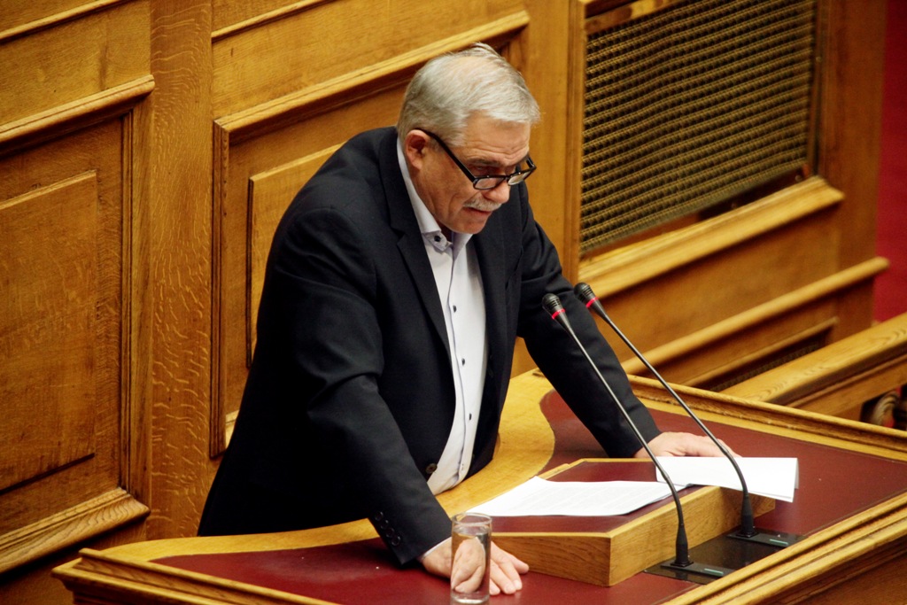 Τόσκας: Αυξάνεται ο βασικός μισθός των ενστόλων με την ενσωμάτωση επιδομάτων - Media