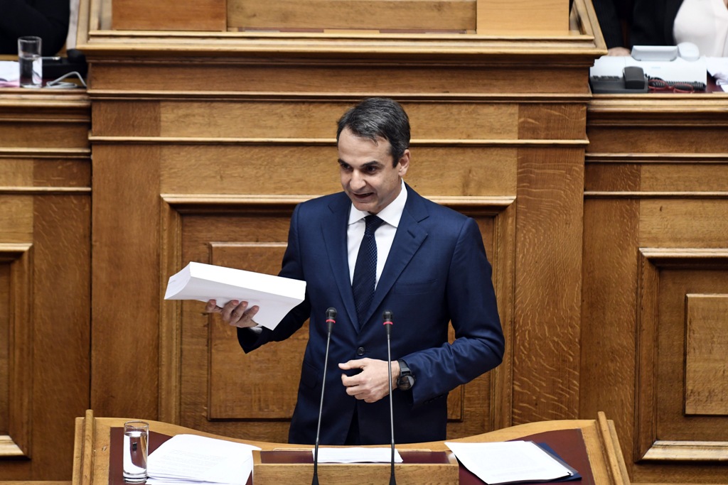 Μητσοτάκης: Η Ελλάδα χρειάζεται διέξοδο - Φύγετε λοιπόν εσείς - Media