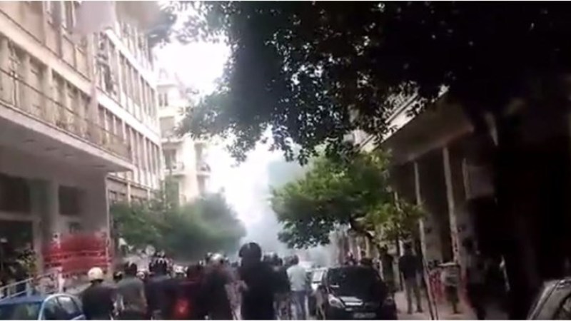 Επεισόδια έξω από το Χημείο (Videos) - Media