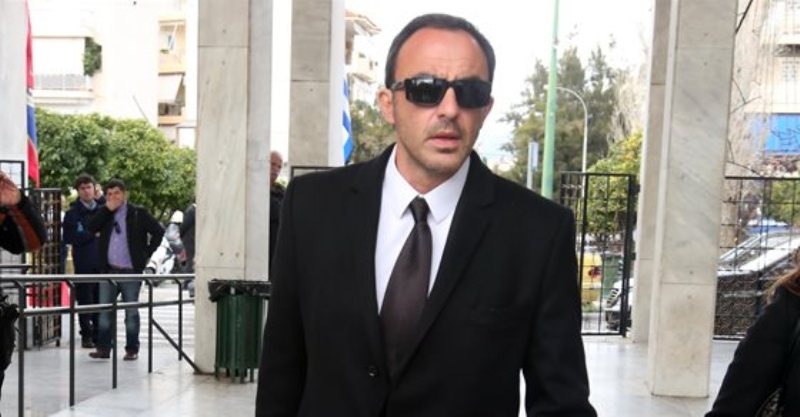 Ο συγκινητικός αποχαιρετισμός του Νίκου Αλιάγα στον πατέρα του - Media