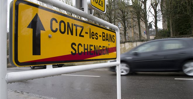 Άρση συνοριακών ελέγχων στη Ζώνη Σένγκεν ως το Νοέμβριο ζητά η Κομισιόν   - Media