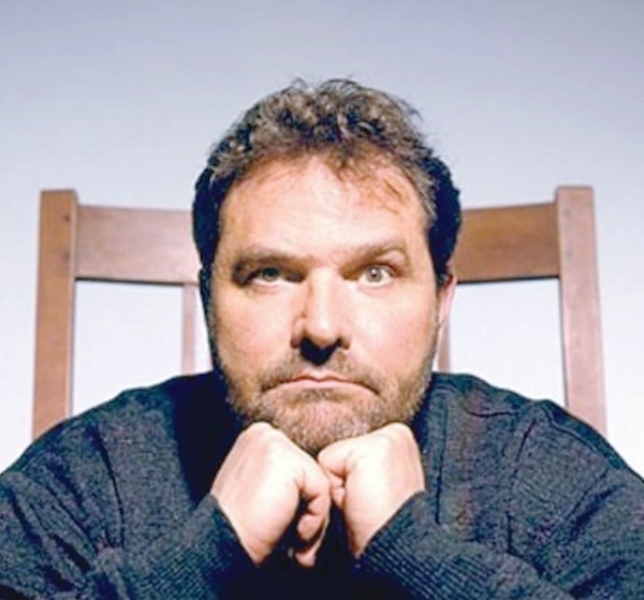 Πέθανε ο Ντένις Τζόνσον  - Media