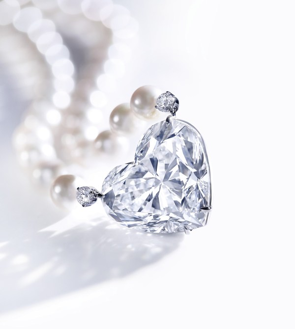 Το πιο τέλειο διαμάντι πωλήθηκε έναντι 15 εκατομμυρίων δολαρίων (Photo) - Media