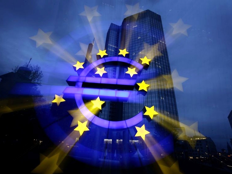 Κίνητρα και βοήθεια δίνει η Κομισιόν για ένταξη στην Ευρωζώνη - Media