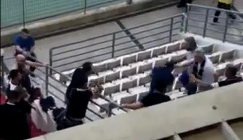 Πανθεσσαλικό: Βίντεο-σοκ από το ξύλο στα επίσημα - Media