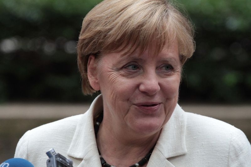 Μέρκελ για Μακρόν: Νίκη υπέρ μιας ισχυρής ενωμένης Ευρώπης - Media