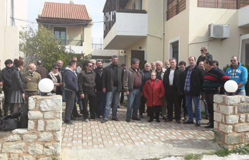 Κρήτη: Πέταξαν στον δρόμο με εντολή τράπεζας 74χρονη γυναίκα - Media