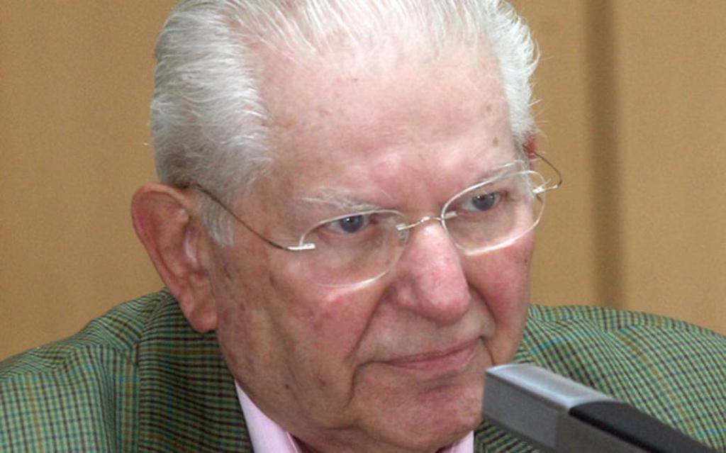 «Στα μαχαίρια» οι κληρονόμοι του Αλέξανδρου Μπακατσέλου – Οι αλλαγές στη διαθήκη, το εξώδικο και η... απόλυση - Media