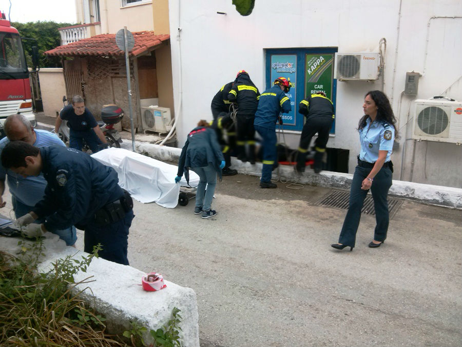 Τραγωδία στον Πλατανιά: Νεκρός  άνδρας που έπεσε σε φρεάτιο (Photos) - Media Gallery 3