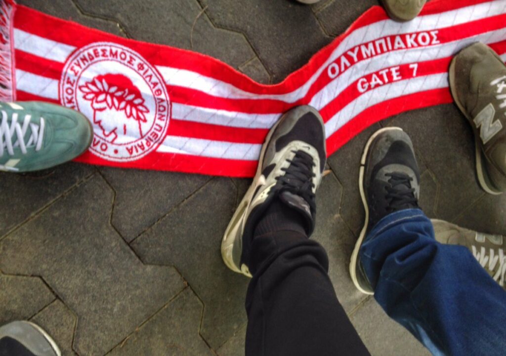 Σκηνικό πολέμου στην Κωνσταντινούπολη: Νέες προκλήσεις ενάντια στους φιλάθλους του Ολυμπιακού (Video) - Media