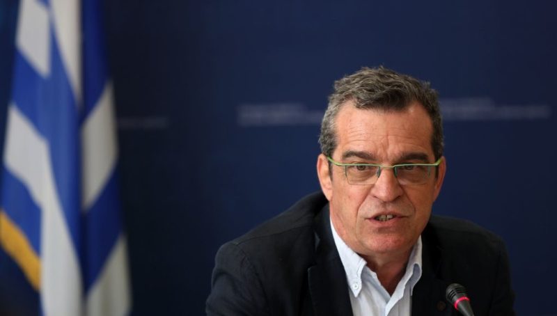 Πέθανε ο Γιάννης Παντής - Media