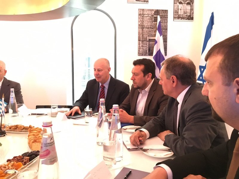 Στο Ισραήλ ο Νίκος Παππάς - Συμφωνία για μείωση του κόστους περιαγωγής - Media