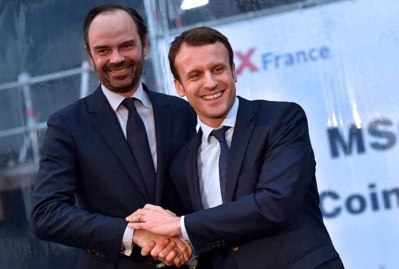 Με άρωμα κεντροδεξιάς η κυβέρνηση Μακρόν-Φιλίπ - Media