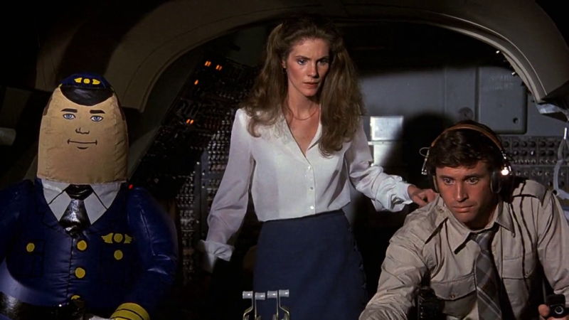 Επιβάτης έπαθε υστερία στο αεροπλάνο, επιχείρησε να πηδήξει και δάγκωσε αεροσυνοδό - Media