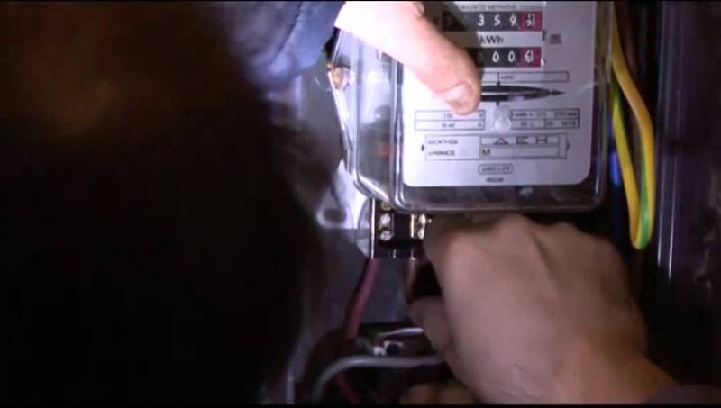 Πάτρα: Γνωστός επιχειρηματίας πιάστηκε για 3η φορά να κλέβει ρεύμα - Media