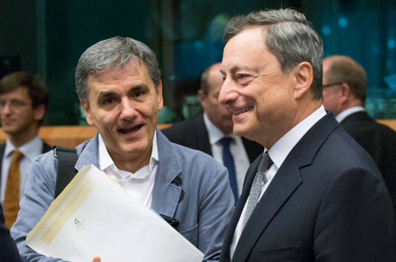 Eurogroup: Ένταση μεταξύ Τσακαλώτου-Ντράγκι για τους πλειστηριασμούς - Media