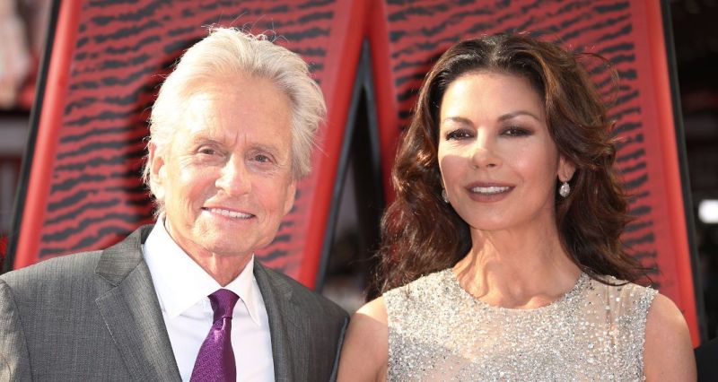 Μάικλ Ντάγκλας - Κάθριν Ζέτα Τζόουνς: Η κόρη τους μεγάλωσε και είναι μια κούκλα! (Photo) - Media