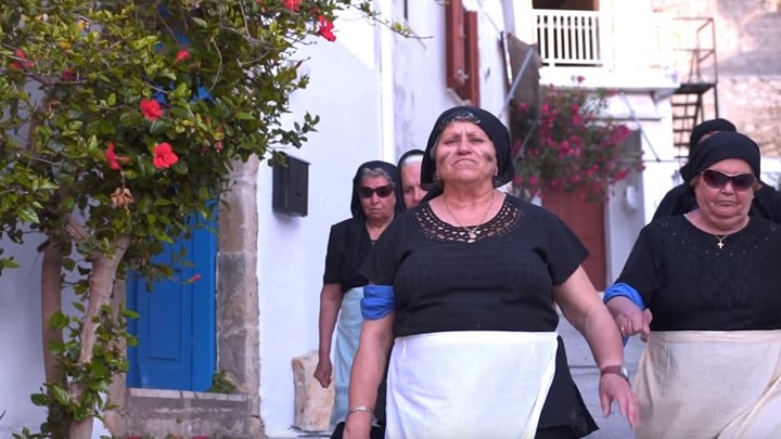 «Έχω ξεχάσει το όνομά μου, δεν ήξερα ότι είμαι σταρ!» - Η Γιαννούλα από το Survivor της Κρήτης (Video) - Media