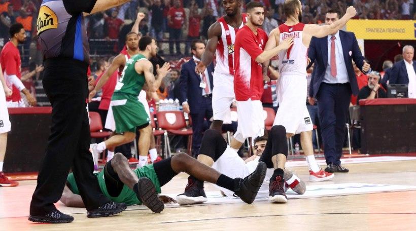 Ποστ για Γκέμπελς και Σίνγκλετον από Σχινά - To «κατέβασε» στη συνέχεια (Photos) - Media