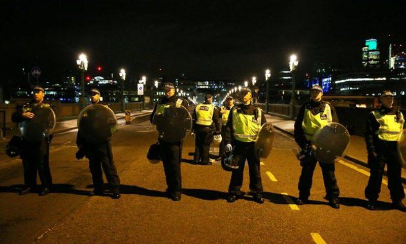 Αντιδράσεις μετά το διπλό τρομοκρατικό χτύπημα στο Λονδίνο - Media