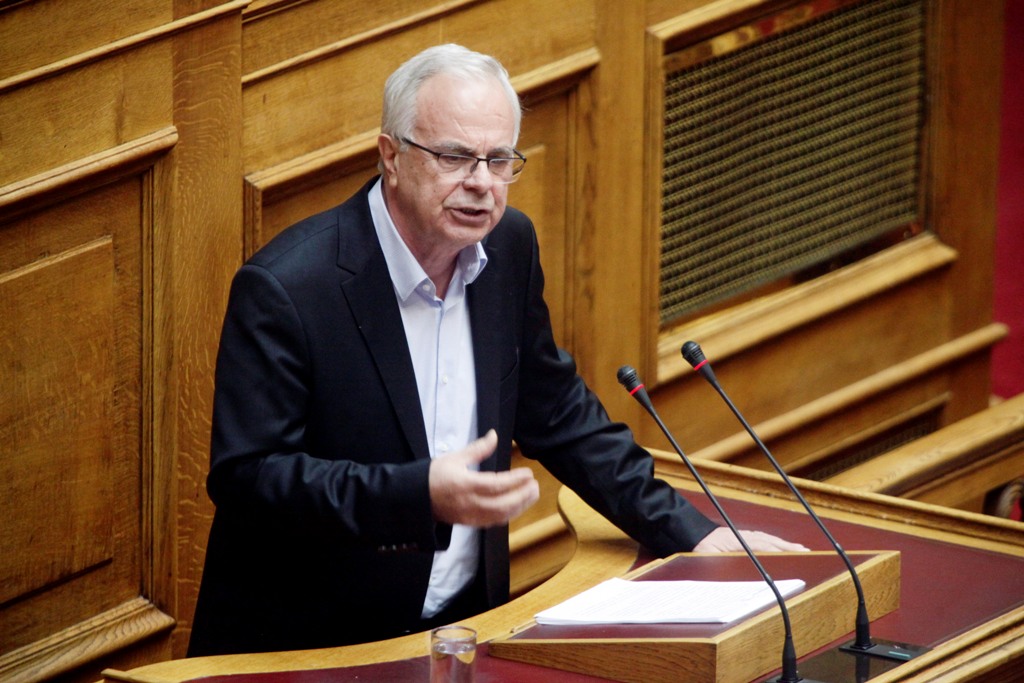 Αποστόλου: Παραχώρηση 1.000 στρεμμάτων σε νέους αγρότες για καλλιέργεια αρωματικών φυτών - Media