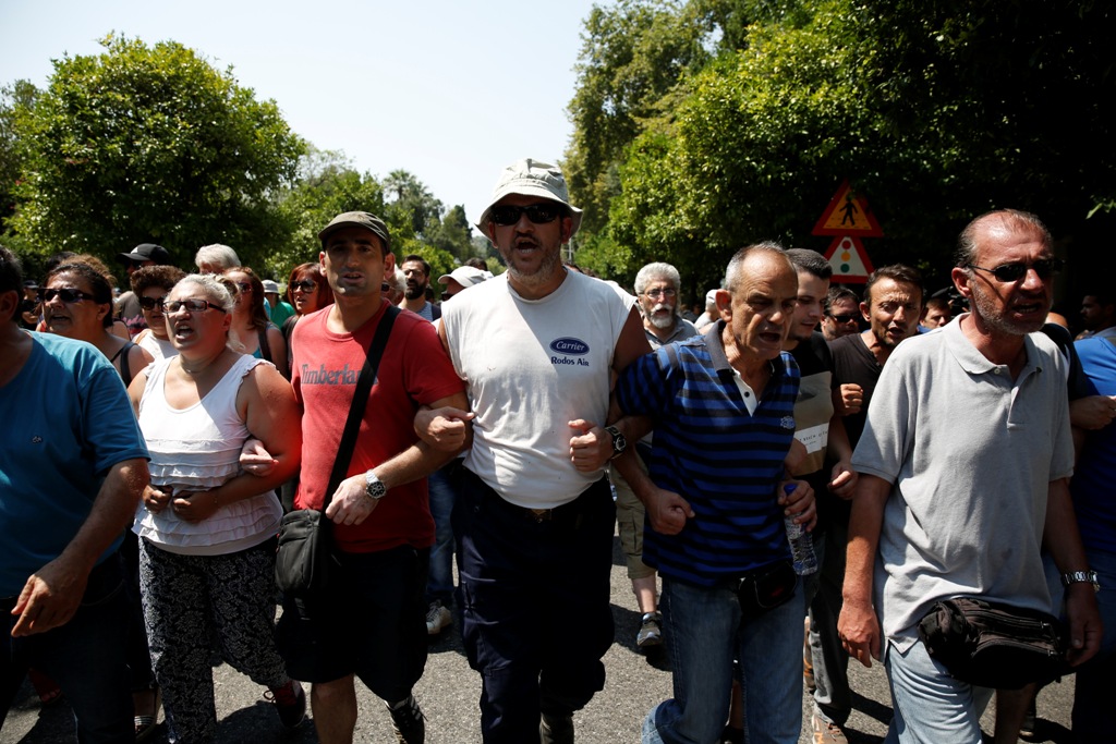 Συνεχίζει τις κινητοποιήσεις η ΠΟΕ-ΟΤΑ - Media