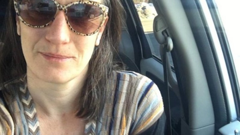 Ταξίδεψε 5 χρόνια για να γνωρίσει τους 626 φίλους της στο Facebook (Photos) - Media