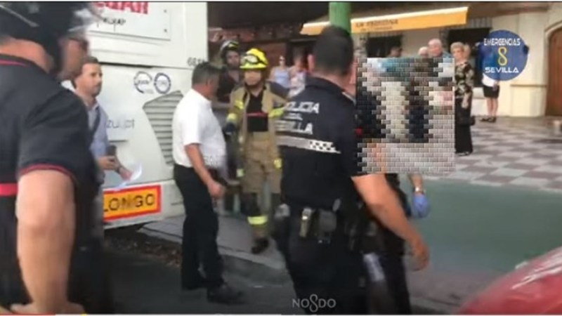 Ανήλικος μετανάστης ταξίδεψε 230 χιλιόμετρα κρυμμένος... κάτω από λεωφορείο (Video) - Media