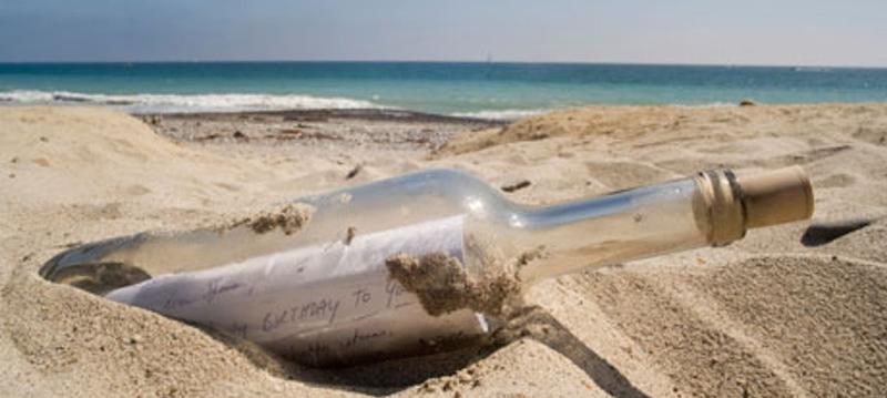 Το 1981 έγραψε ένα μήνυμα σε ένα μπουκάλι και το έριξε στον ωκεανό – Το 2017 το μπουκάλι βρέθηκε… - Media