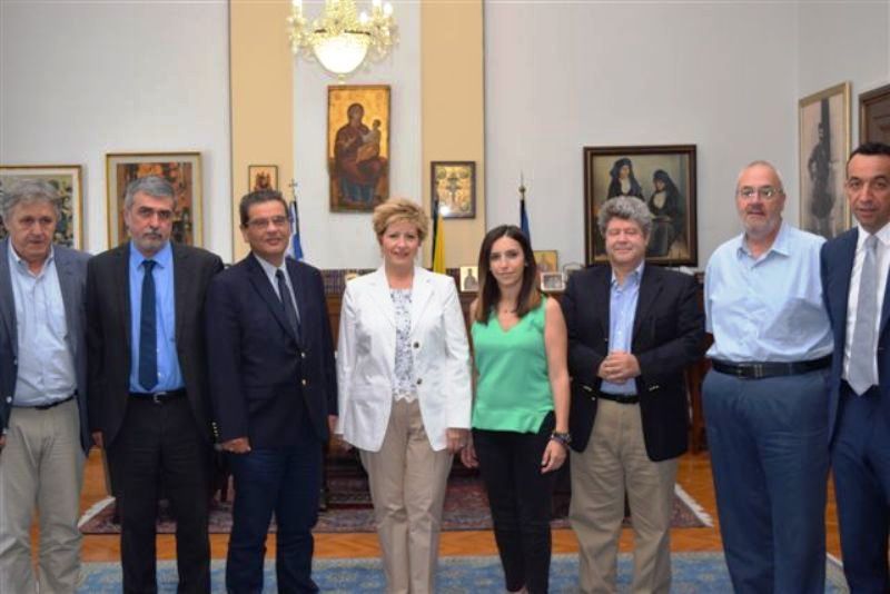 Ο Όμιλος ΕΛΠE στηρίζει το έργο της απορρύπανσης του Θερμαϊκού - Media