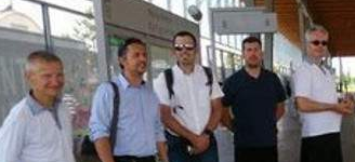 Γαλλία: Απαγόρευσαν σε οδηγούς λεωφορείων τη βερμούδα και πήγαν στη δουλειά με φούστα (Video + Photo) - Media