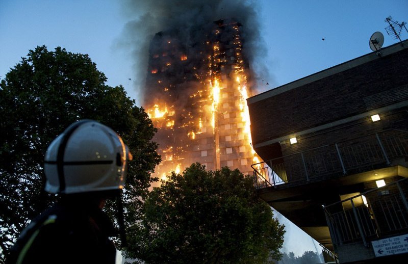 Έρευνα για τον «πύργο της κολάσεως» διέταξε η Τερέζα Μέι - Media