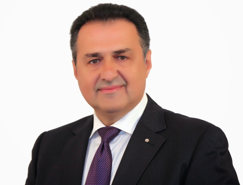 Στην εντατική νοσηλεύεται ο δήμαρχος Μενιδίου - Media