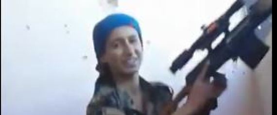 Συγκλονιστικό βίντεο: Η Κούρδισσα «αμαζόνα» που… γέλασε τον θάνατο - Media