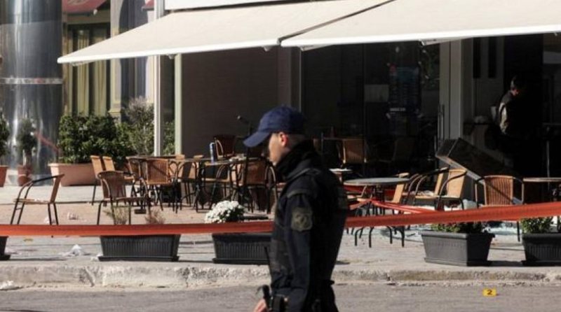 Ηράκλειο: Άφαντος ο πιστολέρο που τραυμάτισε δύο άτομα έξω από μπαρ  - Media