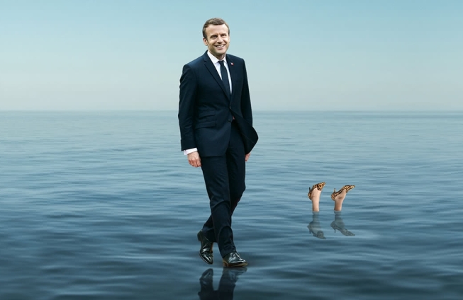 Ο Μακρόν Μεσσίας στο εξώφυλλο του Economist με τη Μεί να πνίγεται στη θάλασσα (Photo) - Media
