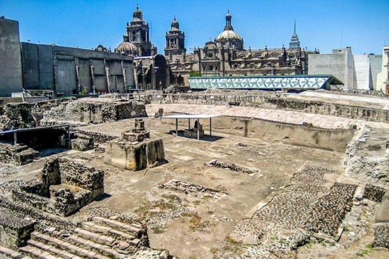 Σπουδαία ανακάλυψη: Βρέθηκε τεράστιος ναός των Αζτέκων στην πόλη του Μεξικό (Photos) - Media