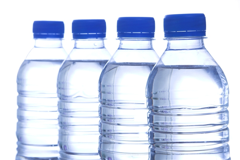 Προσοχή: Γιατί δεν πρέπει να χρησιμοποιούμε ξανά τα πλαστικά μπουκάλια νερού - Media