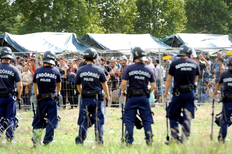 Αγρίεψε η Κομισιόν: Κίνησε διαδικασία κυρώσεων κατά Πολωνίας, Ουγγαρίας και Τσεχίας για το προσφυγικό - Media