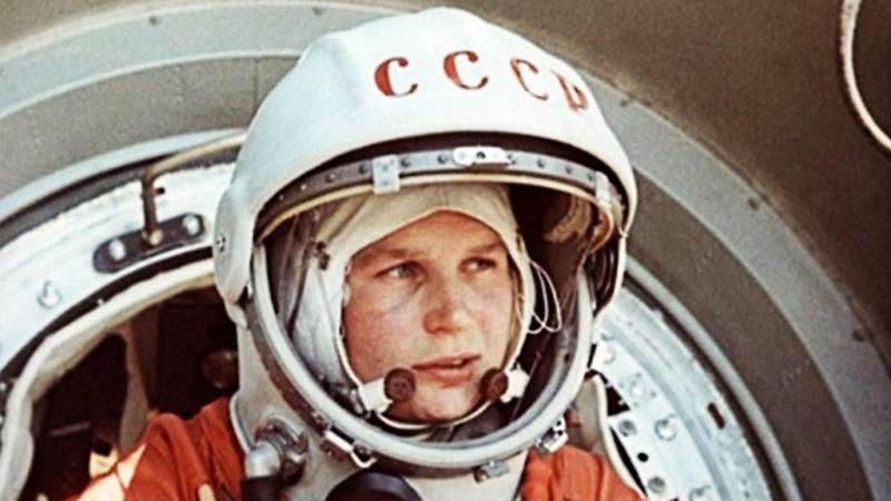 Σαν σήμερα, κατέκτησε το διάστημα η πρώτη γυναίκα αστροναύτης (Photos) - Media
