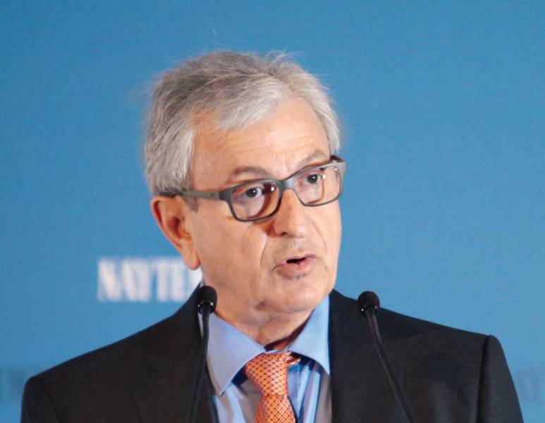 Σκληρή απάντηση των Ελλήνων εφοπλιστών στον Σόιμπλε: Απέτυχε η γερμανική ναυτιλιακή πολιτική και στρέφεται κατά της Ελλάδας - Media