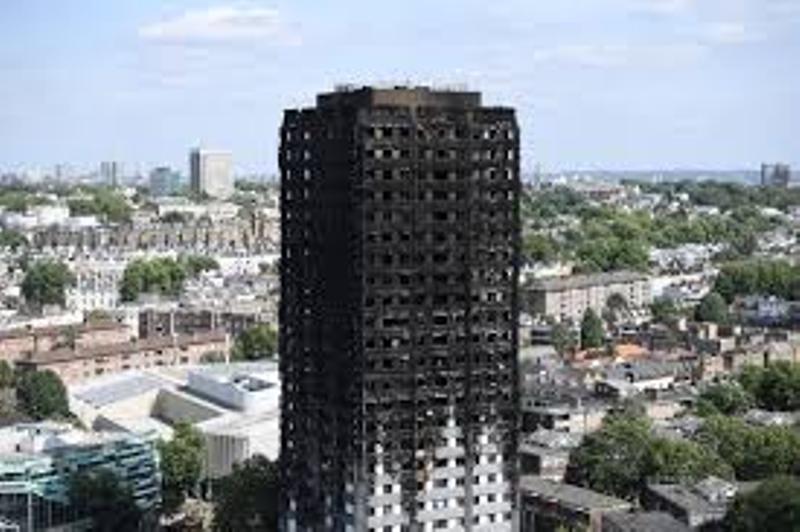 Βρετανία: 27 συγκροτημάτα κατοικιών απέτυχαν στα test αντιμετώπισης πυρκαγιάς - Media