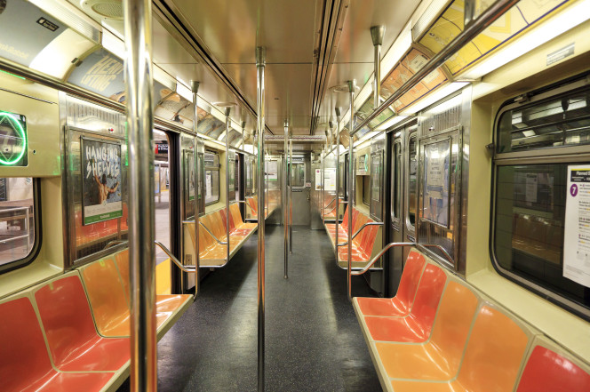 Σοκ στο Μετρό: Ξύπνησε επειδή κάποιος … ούρησε στο πρόσωπο της - Media