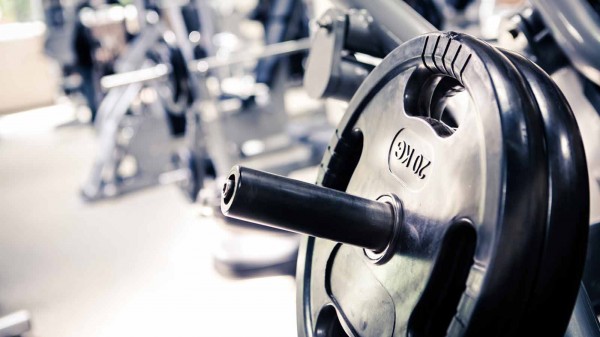 Έμεινε ξυπόλυτος στο γυμναστήριο και το πόδι του παραμορφώθηκε - Δείτε τι έπαθε (Photo) - Media