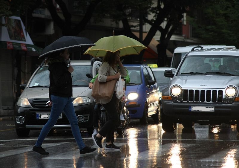 Θεσσαλονίκη: Κυκλοφοριακά προβλήματα λόγω της ισχυρής βροχόπτωσης - Media