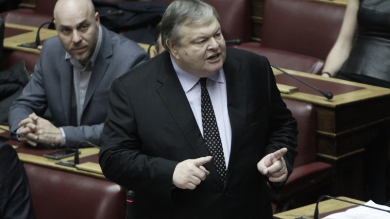 Οξεία αντιπαράθεση για την κλήση Καμμένου στην Επιτροπή Θεσμών και Διαφάνειας της Βουλής - Media