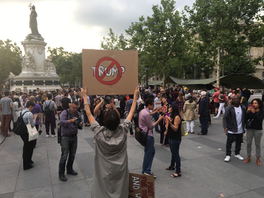Εκατοντάδες άνθρωποι στους δρόμους του Παρισιού – Διαδηλώνουν κατά του Τραμπ και της μεταρρύθμισης για τα εργασιακά (Photos - Video) - Media
