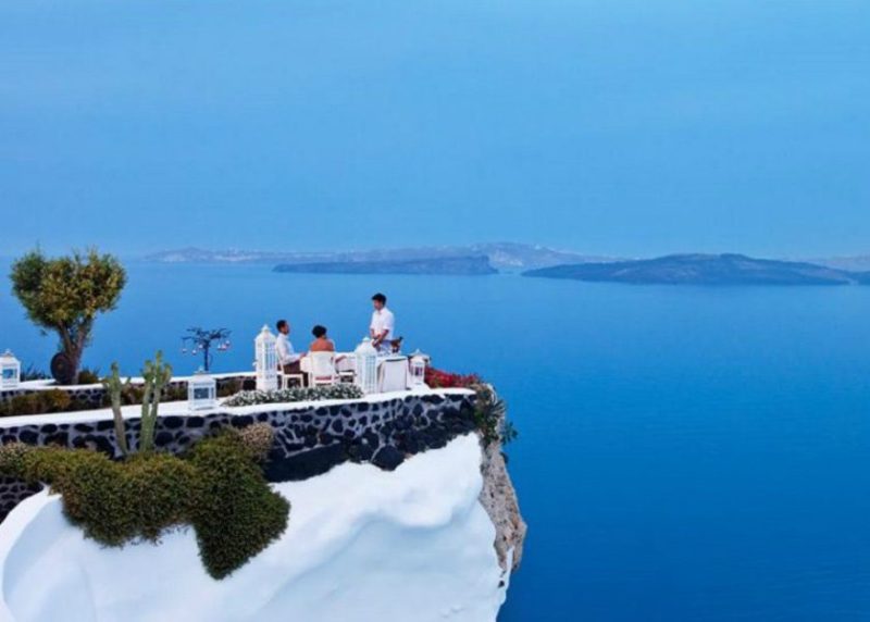 Αυτό είναι το εστιατόριο με την ομορφότερη θέα στον κόσμο - Και είναι ελληνικό! (Video - Photos) - Media