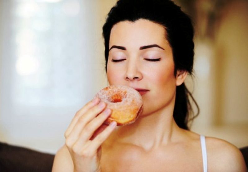 Ακόμα και η μυρωδιά του φαγητού μας παχαίνει - Media